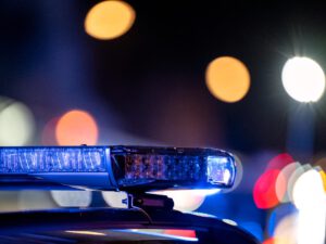 Explosion vid flerfamiljshus i södra Stockholm