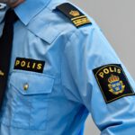 Polis åtalas – misstänks ha läckt information