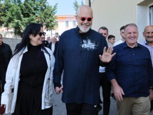 EU-vänlige Ramas parti vinner i Albanien