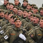 Putin och Xi ska prata Ukraina inför parad