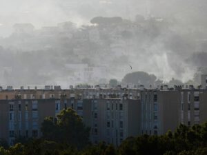 Över 100 skadade i Marseillebrand